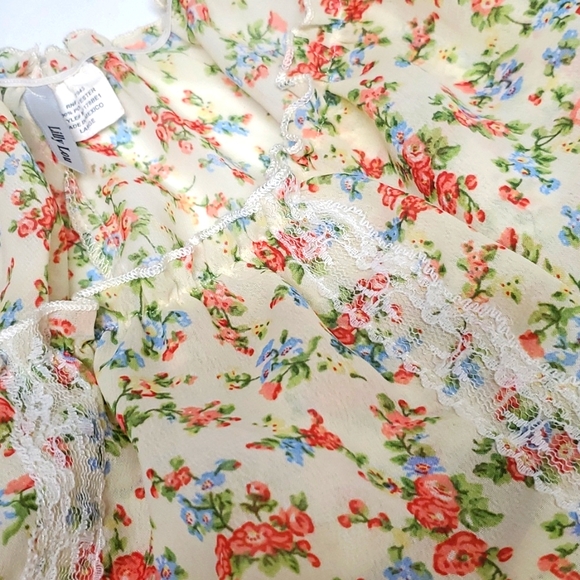 Lilly Lou Floral Blouse - Picture 5 of 5